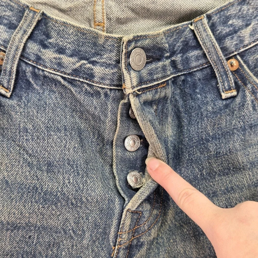 Levis 501 Jeans Mens Selvedge Straight Button Fly Distressed Fits‎ 30x27